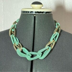 Chic Gold and Green Mesh Necklace